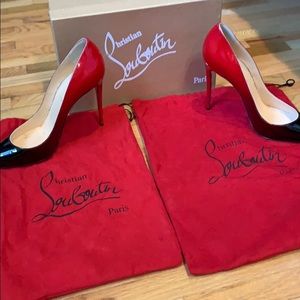 - Christian Louboutin Pumps